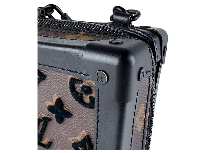 Louis Vuitton Monogram Tuftage Vertical Soft Trunk Schultertasche Braun Schwarz - Ansicht 5