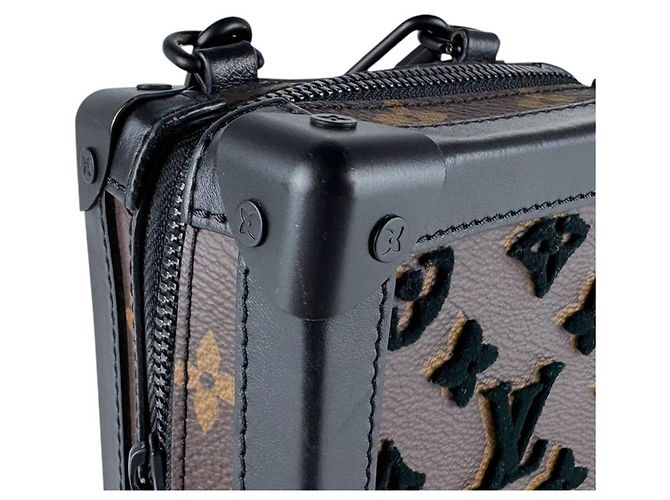 Louis Vuitton Monogram Tuftage Vertical Soft Trunk Schultertasche Braun Schwarz - Ansicht 6