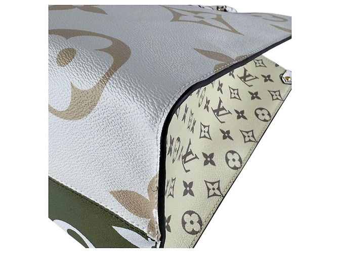 Borsa Louis Vuitton Monogram Giant OnTheGo GM Bianco Beige Cachi - vista 7