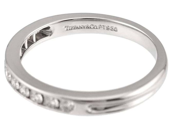 Tiffany & Co. Eternity-Ring aus Platin mit halbem Diamantbesatz - Ansicht 4