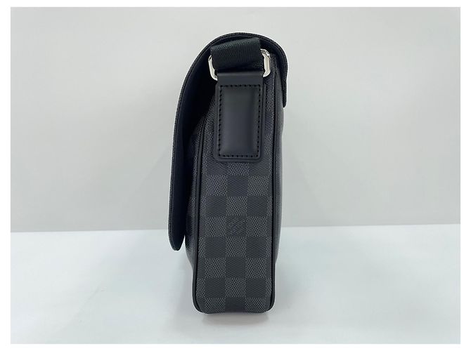 Borsa a tracolla Louis Vuitton District Nero - vista 5