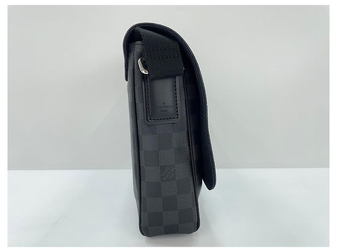 Borsa a tracolla Louis Vuitton District Nero - vista 6