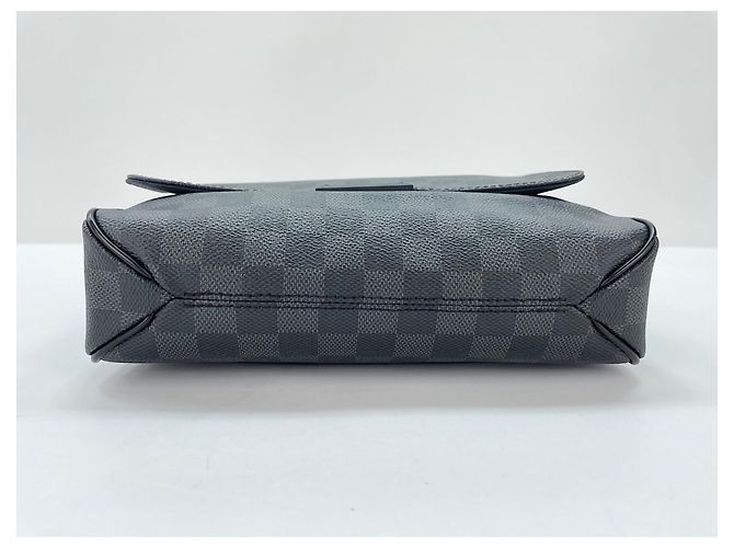 Borsa a tracolla Louis Vuitton District Nero - vista 7