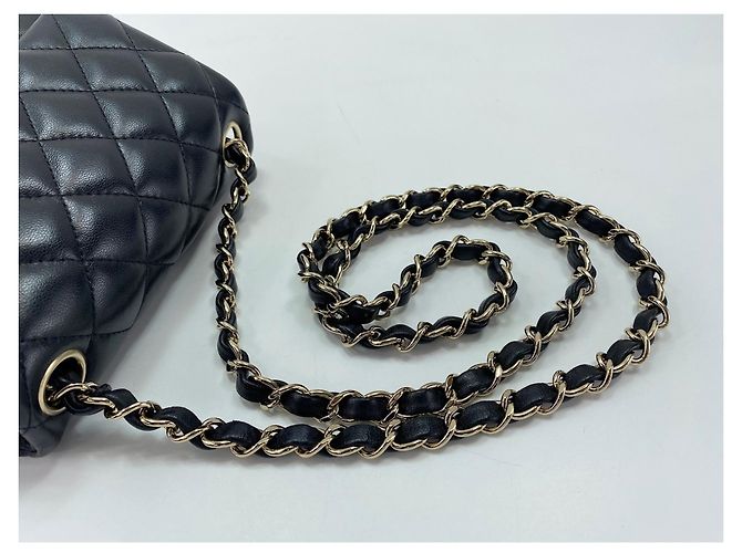 Chanel Mini Matelassé Schultertasche Schwarz - Ansicht 10