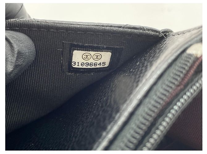 Borsa a tracolla Chanel Matelassé in nero - vista 12