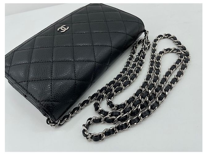 Borsa a tracolla Chanel Matelassé in nero - vista 9