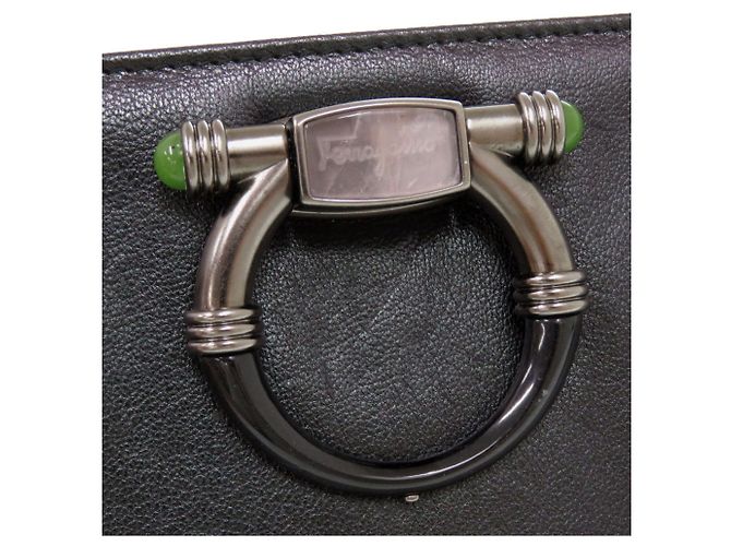 Salvatore Ferragamo Gancini EO-21 B385 Leather Shoulder Bag Metallic - view 7