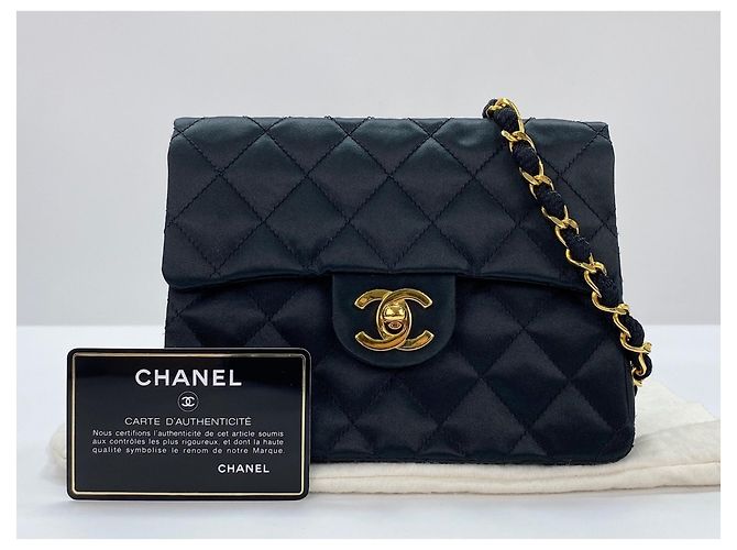 Borsa a tracolla Chanel Mini Matelassé Nero - vista 13