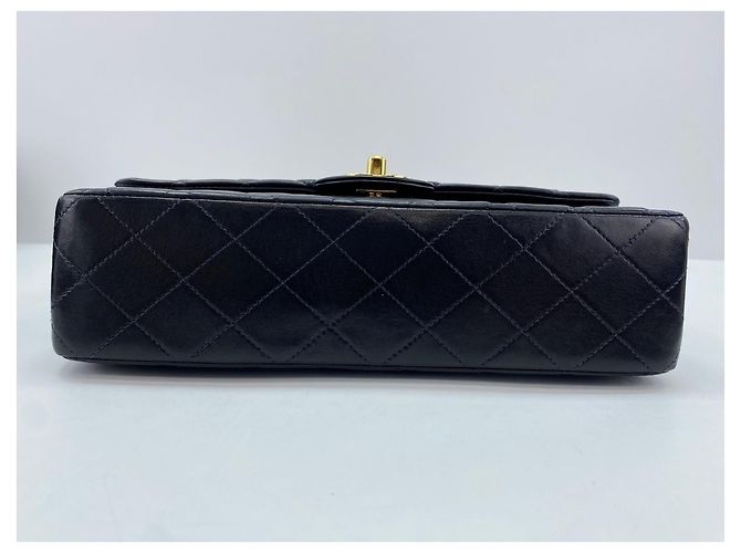Borsa a tracolla Chanel Matelassé in nero - vista 5