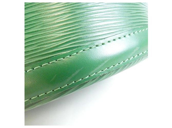 Borsa a tracolla Louis Vuitton Epi Cluny M52254 Verde - vista 6