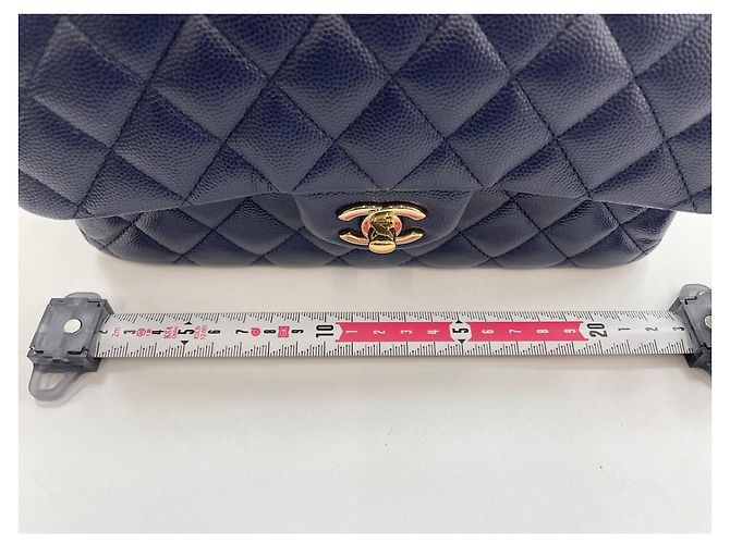 Borsa a tracolla Chanel Matelassé Navy Blu navy - vista 4