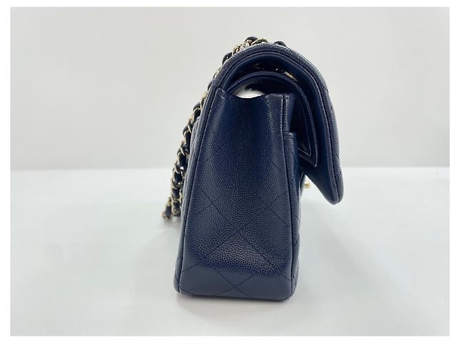 Borsa a tracolla Chanel Matelassé Navy Blu navy - vista 5