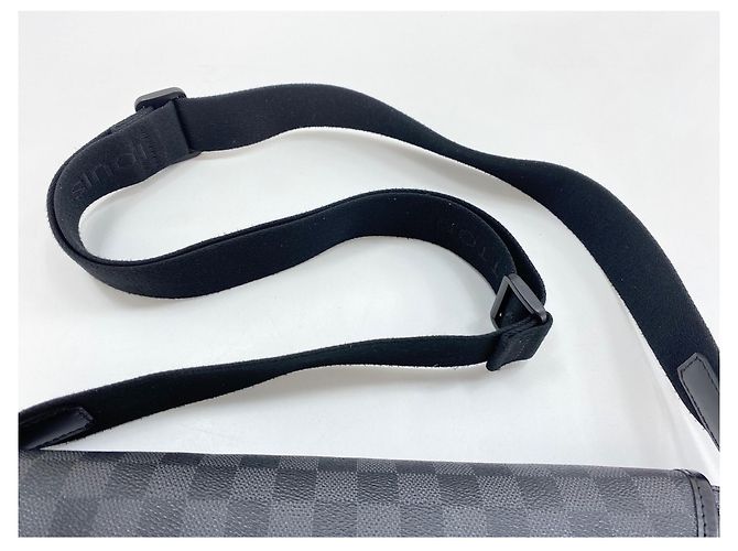 Louis Vuitton Daniel Shoulder Bag in Black - view 11