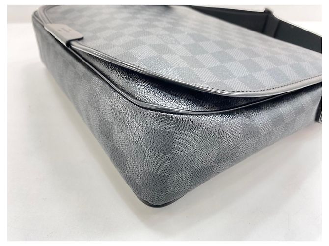 Louis Vuitton Daniel Shoulder Bag in Black - view 9