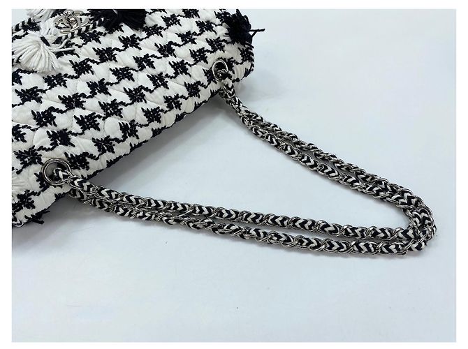 Chanel Matelassé Handtasche in Schwarz - Ansicht 10