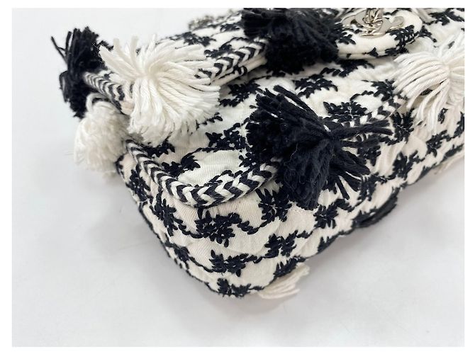 Chanel Matelassé Handtasche in Schwarz - Ansicht 8