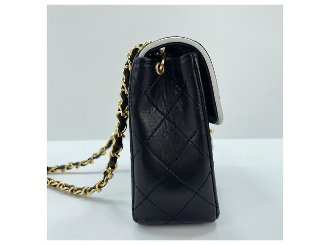 Borsa a tracolla Chanel Mini Matelassé Nero - vista 6