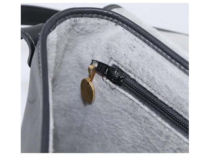 Borsa a tracolla Christian Dior in pelle nera e oro Auth 196415 Nero - vista 21