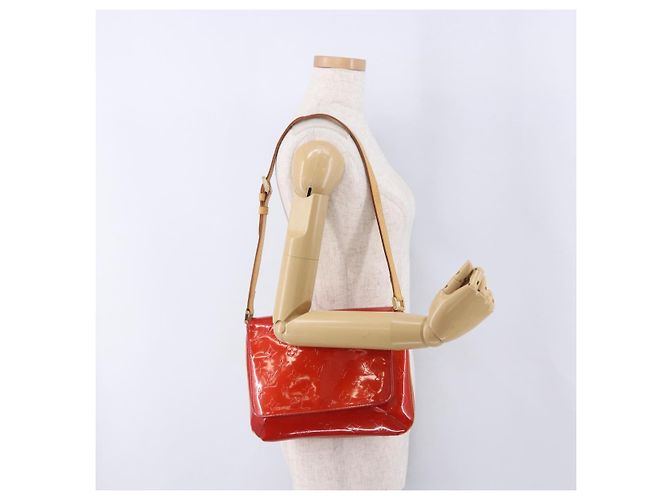 LOUIS VUITTON Monogram Vernis Thompson Street Bag Red M91094 LV Auth BA14781 Rosso - vista 24