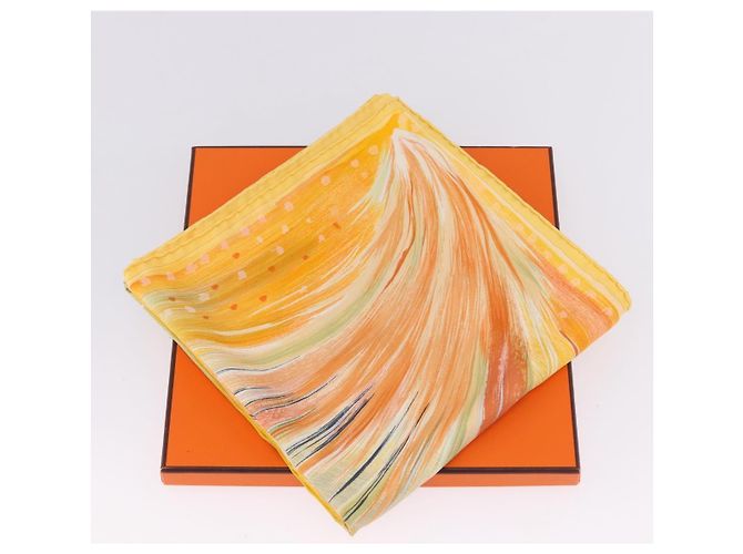 Hermès Foulard HERMES Carre 90 "FEUX DU CIEL" Seta Giallo Auth 196844M - vista 12