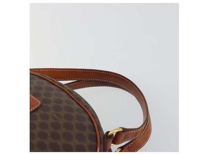 Céline Borsa a mano CELINE Macadam Canvas PVC Leather Brown Gold Auth mr2825 Marrone D'oro - vista 8