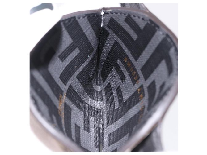 FENDI Kartenetui aus Leder Weiß Auth 197220M - Ansicht 20