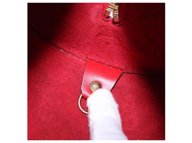Borsa a mano LOUIS VUITTON Epi Soufflot Rossa M52227 LV Auth 195555V Rosso - vista 11