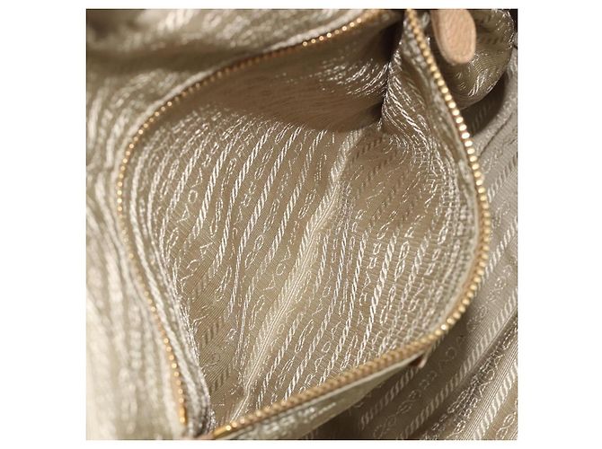 Borsa Tote PRADA Vittero Dino Leather Beige Gold Auth 194855A D'oro - vista 25