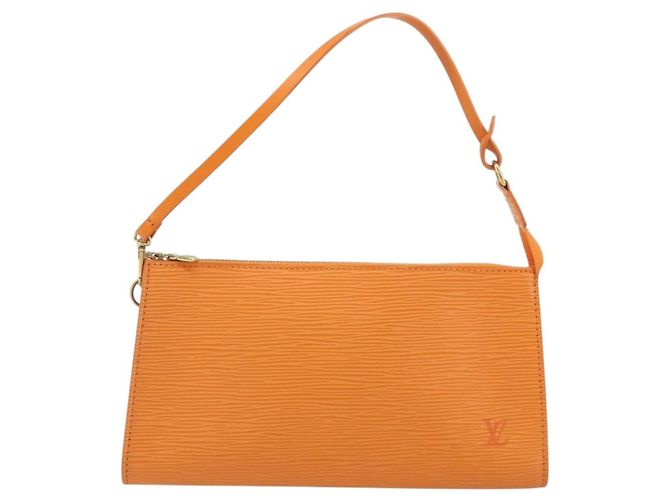 LOUIS VUITTON Epi Pochette Accessoires Orange Mandarin M5294H LV Auth 197554A - vista 13