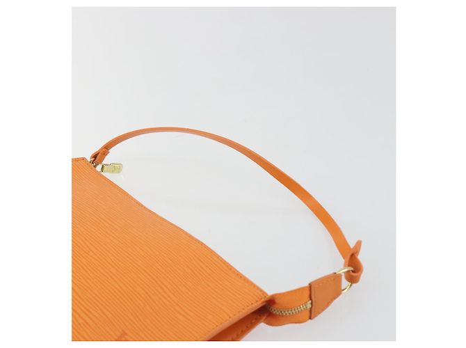 LOUIS VUITTON Epi Pochette Accessoires Orange Mandarin M5294H LV Auth 197554A - vista 7