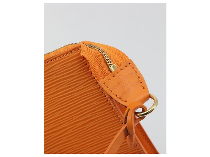 LOUIS VUITTON Epi Pochette Accessoires Orange Mandarin M5294H LV Auth 197554A - vista 9