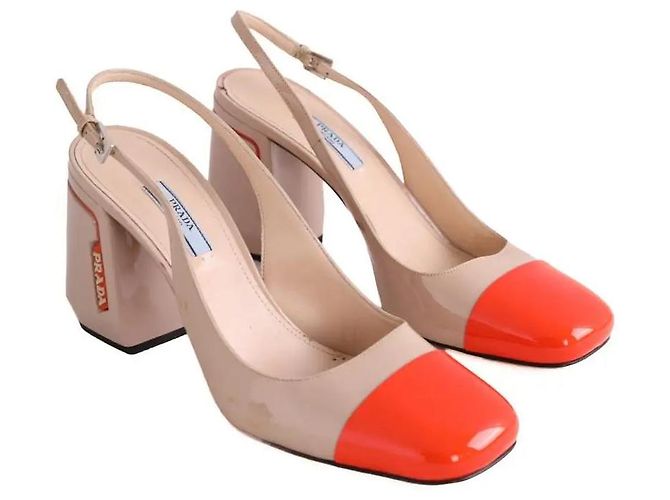 Prada Absatzschuhe aus Lackleder beige - Ansicht 3
