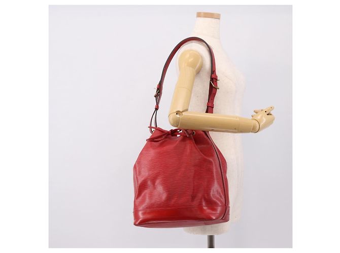 LOUIS VUITTON Epi Noe Schultertasche Rot M44007 LV Auth 196315 - Ansicht 19