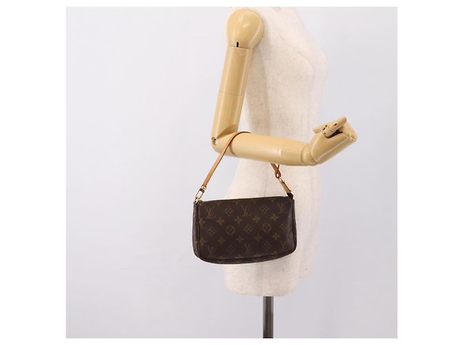 LOUIS VUITTON Monogram Pochette Accessoires Pouch M51980 LV Auth ka5762V Monogramma - vista 21