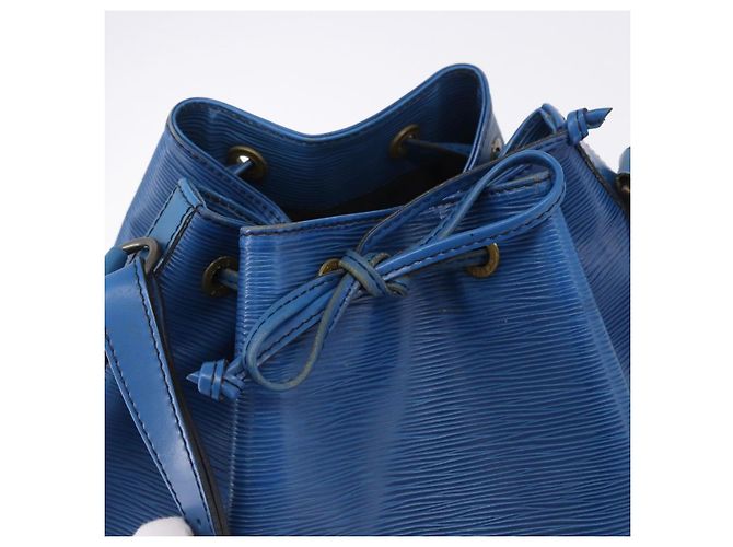 Borsa a tracolla LOUIS VUITTON Epi Noe Blu M44005 LV Auth BA14874A - vista 10