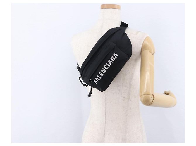 Borsello da vita BALENCIAGA Nylon Nero Argento 533009 Auth 198730A - vista 23