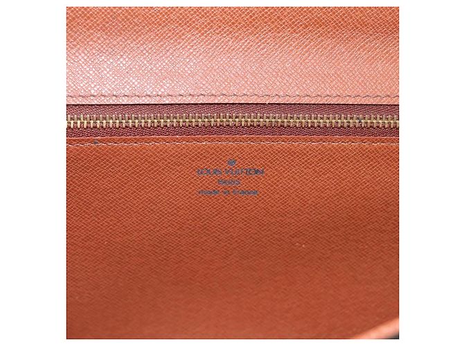 LOUIS VUITTON Monogram Bordeaux 24 Shoulder Bag M51798 LV Auth 197054 Monogramma - vista 18