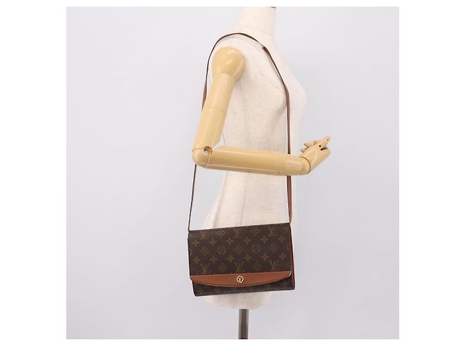 LOUIS VUITTON Monogram Bordeaux 24 Shoulder Bag M51798 LV Auth 197054 Monogramma - vista 22