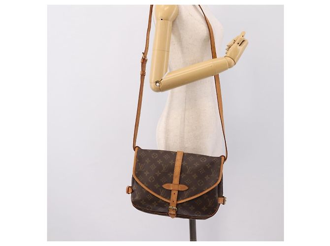 LOUIS VUITTON Monogram Saumur 30 Shoulder Bag M42256 LV Auth ka5757A Monogramma - vista 28
