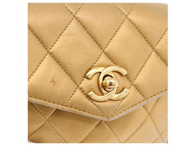 Borsa vita CHANEL Matelasse in pelle d'agnello Gold CC Auth 198737 D'oro - vista 17