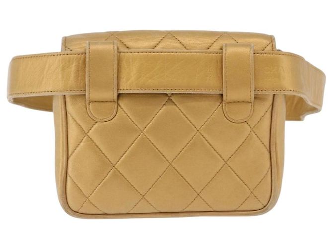 Borsa vita CHANEL Matelasse in pelle d'agnello Gold CC Auth 198737 D'oro - vista 2