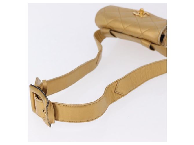 Borsa vita CHANEL Matelasse in pelle d'agnello Gold CC Auth 198737 D'oro - vista 7