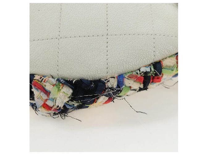 Borsa a tracolla CHANEL Chain Matelasse tweed White Silver CC Auth 195515M Argento Bianco - vista 19