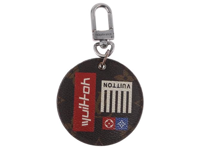 LOUIS VUITTON Monogram Porte Cles Round Monogram Logo Charm M68300 Auth BA15242 Monogramma - vista 2