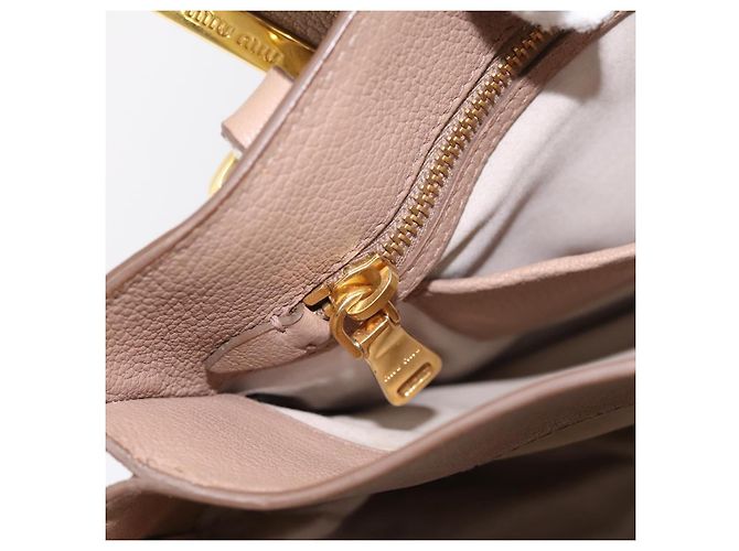 Borsa a mano Miu Miu in pelle 2way Beige Gold Auth ka5783A D'oro - vista 24