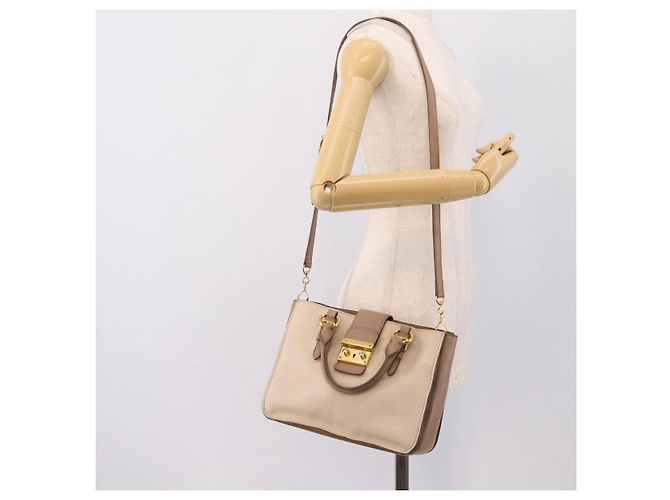 Borsa a mano Miu Miu in pelle 2way Beige Gold Auth ka5783A D'oro - vista 27