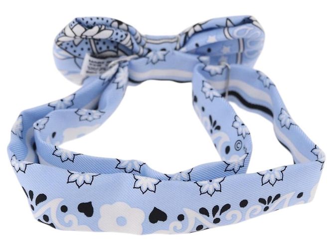Hermès HERMES Fiocco a Nastro in Seta Azzurro Argento Auth 198802M Blu chiaro - vista 3
