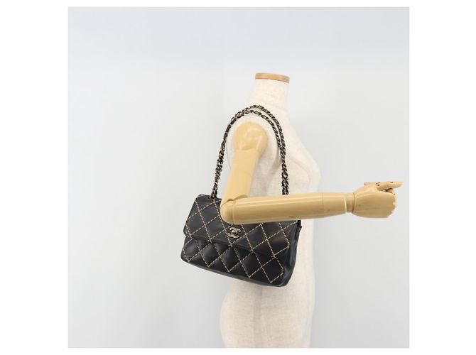Borsa a tracolla con catena CHANEL Wild Stitch in pelle nera e oro CC Auth 198302V Nero D'oro - vista 26