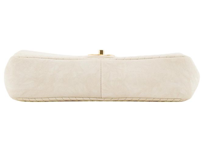 CHANEL - Borsa a tracolla Classic/Timeless Medaillon in pelle chevron stropicciata beige - vista 4
