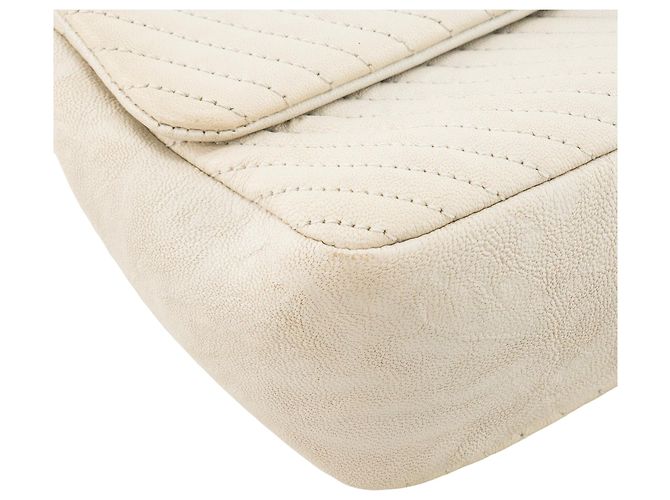 CHANEL - Borsa a tracolla Classic/Timeless Medaillon in pelle chevron stropicciata beige - vista 8